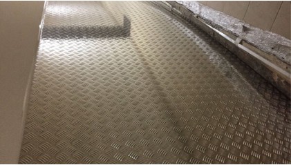 Лист стальной рифленый квинтет 4 мм Ст3пс фото лист стальной рифленый квинтет 4 мм Ст3пс купить в Казани