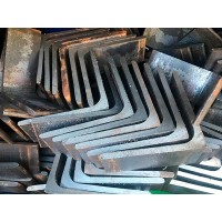 Уголок стальной гнутый равнополочный 100x100x5 мм Ст3 ГОСТ 19771-93