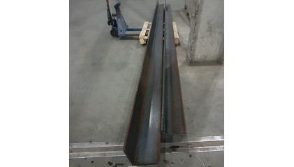 уголок стальной горячекатаный равнополочный 28x28x3 мм 10ХСНД купить в Казани