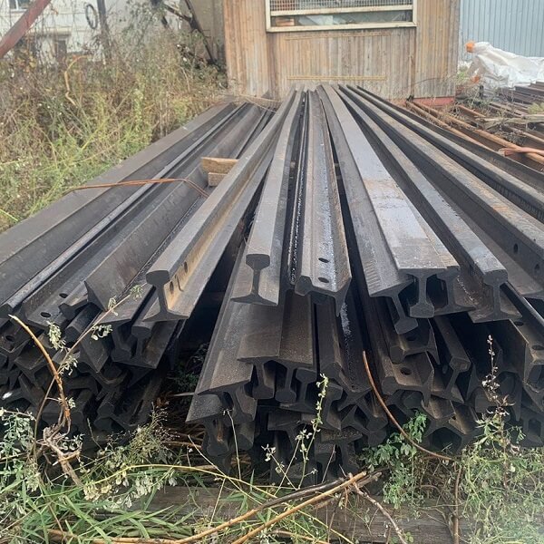 Рельсы Р50 стальные железнодорожные 7 м Т1 ГОСТ 51685-2013 фото