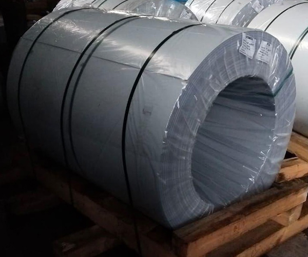 Рулон оцинкованный с полимерным покрытием 0,5x1250 мм 08пс ГОСТ 52146-2003 фото